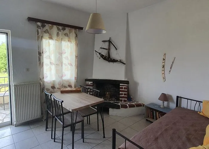 Karouti-rooms For Rent Apartment Pteleós